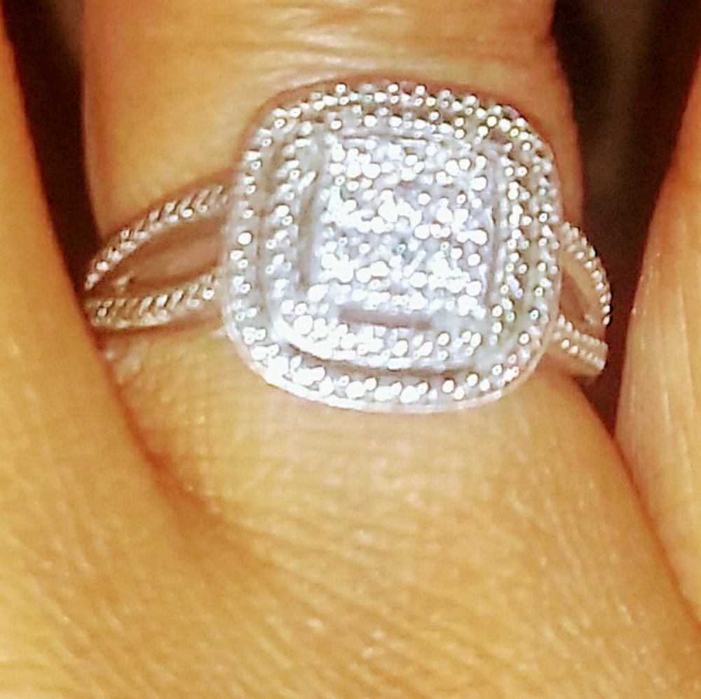925 Sterling Silver crushed diamond ring